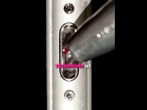 📱 Voici comment nettoyer le port de charge de son téléphone