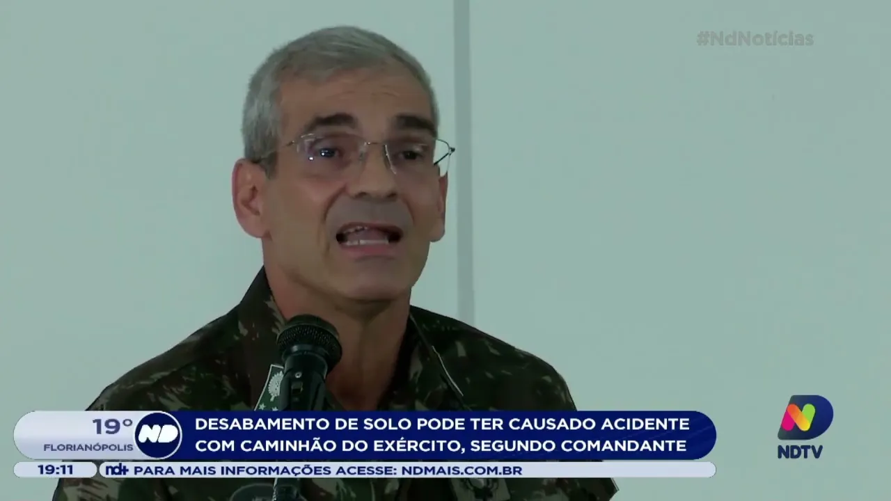 Comandante diz que acidente com caminhão do exército pode ter sido causado por desabamento