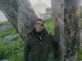 الثوب البني اذينه علي