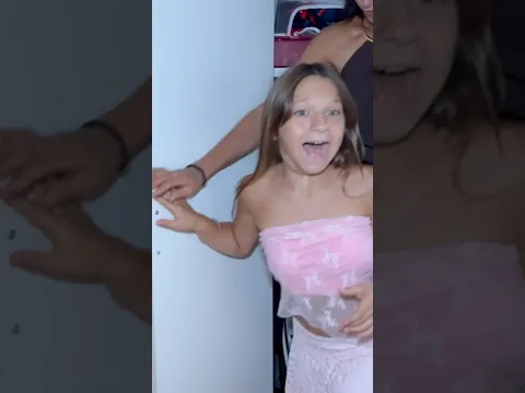SCAPPIAMO 😱 #shortvideo #congiuntiimperfetti #kevin #emily #family