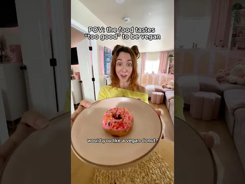 I “donut” mess around when it comes to my vegan food 😂😈 #funny #donuts #vegan #plantbased #holes