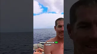 Manta Ray surprise! And we realise just how fast we can make friends ⛵️ #sailingfamily
