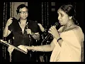 Download Lagu Asha Bhosle - Non Film (1982) - 'chokhe naame brishti' (Bengali)