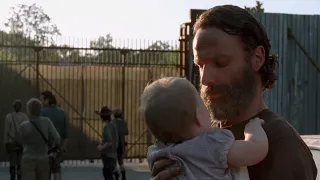 survivors comes to alexandria the walking dead s5 e11 the distance