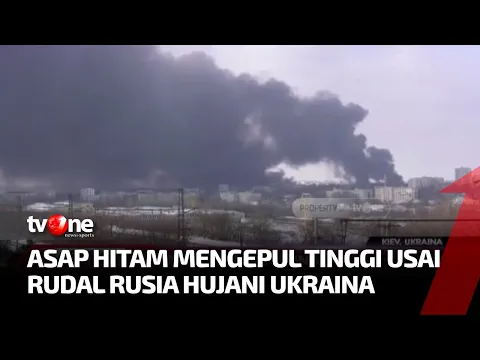 Kepingan Roket Rusia Timpa Gedung Hunian di Kiev