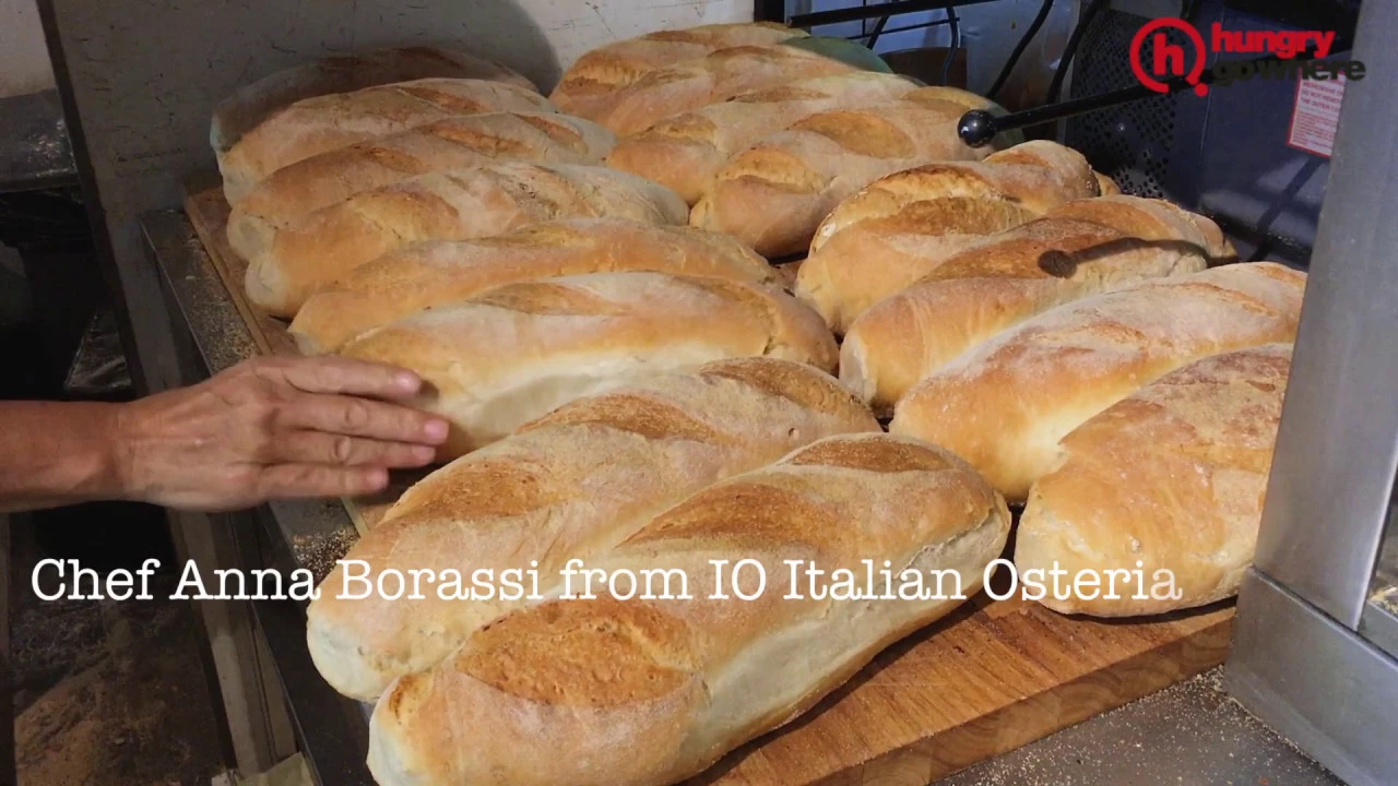 How to bake pane bianco (Italian white bread)