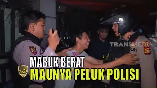 Download Mabuk Berat, Ugal-Ugalan dan Bawaannya Mau Peluk Polisi  | THE POLICE (03/09/20) Part 4 MP3
