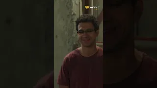 بالطو من كل اللي في البلد ده اللي فهم دماغه 