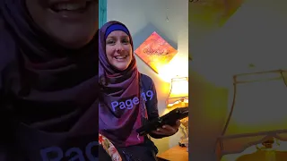 Muslim revert recites page 19 of the Quran in Arabic