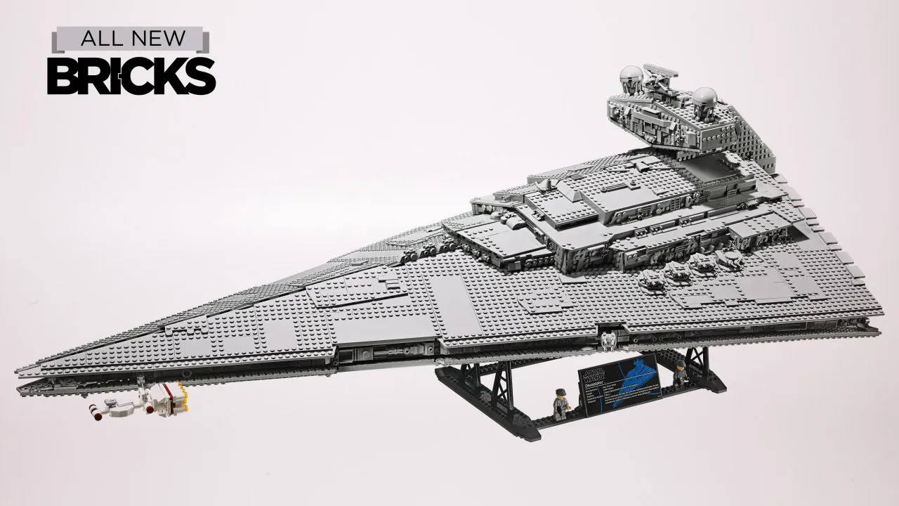 LEGO Star Wars Millennium Falcon 7965 set Review!. 