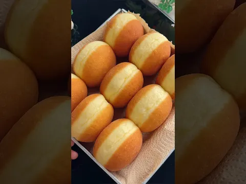 It is so easy to fall in love with these homemade donuts. 😍