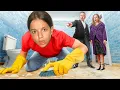 Download Lagu Moja kći preživljava NAJSTROŽE RODITELJE NA SVIJETU !