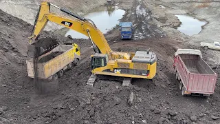 Caterpillar 385C Excavator Loading Coal On 4 Axle Trucks - Sotiriadis/Labrianidis