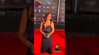 حلا شيحة بإطلالة جريئة علي ريد كاربت العرض الاول ولاد رزق 3 القاضية 