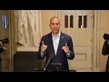 Download Lagu Hakeem Jeffries Loses His Mind on Karoline Leavitt, Wonders if She’s “Demented”