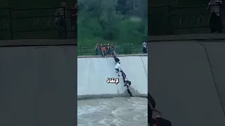 لحظة إنسانية تحو لت إلى عمل فني خالد     دندنها