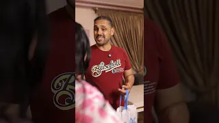 السباك راح يصلح الحنفيه 