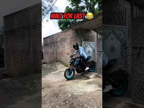 Mt 15 Rider Enter 🚀🙈Cute Girl Reaction 🥰 #subscribe #youtube #motorcycle #bikerider #ktm #shorts