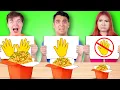 Download Lagu NO HAND VS ONE HAND VS TWO HAND | FUNNY FOOD SITUATIONS \u0026 CRAZY CHALLENGE BY CRAFTY HACKS PLUS