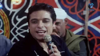 لاول مرة عامر منيب بيغنى شعبى ومولع الفرح 