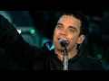 Robbie Williams - Feel ( Live at Knebworth )