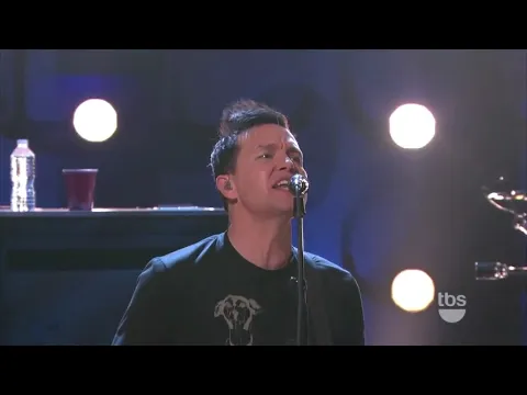 Download MP3 blink-182 - After Midnight (Live on Conan) *Remastered Audio*