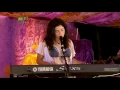 Download Lagu Marina and the Diamonds - Obsessions (Live acoustic Isle Of Wight Festival + Intro 11/06/2010)