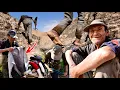 Download Lagu ¡Increíble! Camina kilómetros DESCALZO por montañas ROCOSAS a sus 76 Años. Sorpresa para don CALIMÁN