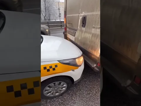 😳Венгалби НАГЛЫЙ ВОДИЛА - ПОМОГ ТАКСИСТУ ПОСЛЕ ДТП ДЕНЬГАМИ?! #wengallbi #mercedes #cls #1000hp