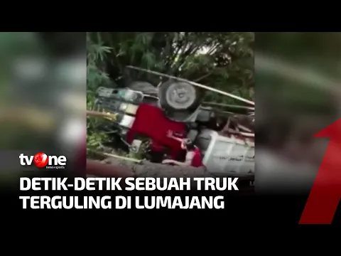 Sudah Diperingati Namun Abai, Truk Paris Terguling di Jembatan