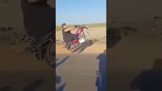 كوميديا دراجات ناريه    شد كرشك راح تموت من ضحك    دندنها