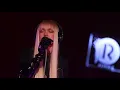 Download Lagu IVI - Running Away (R2 Aastahiti mini-live)
