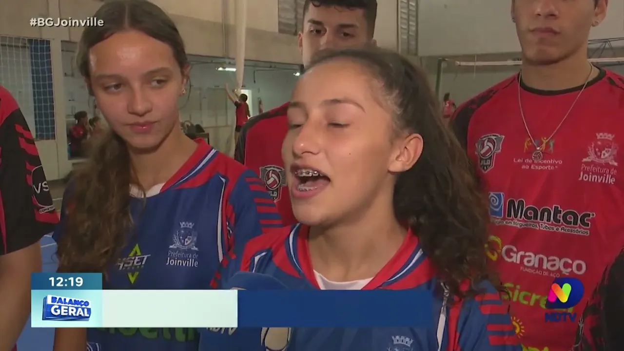 Duas décadas de trabalho, AVOJOI tem tradição na formação de atletas no vôlei masculino e feminino