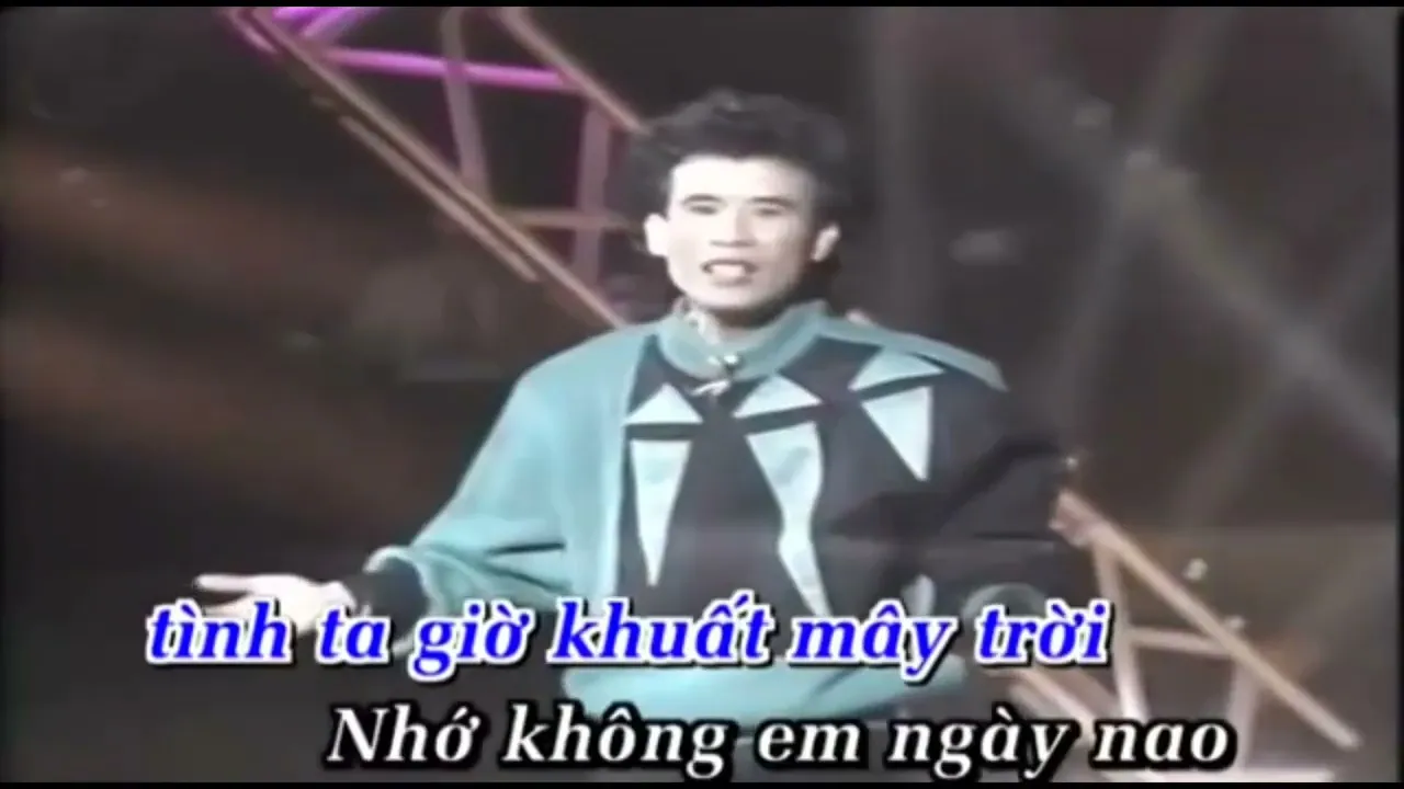 KARAOKE GÓC GIÁO ĐƯỜNG NĂM CŨ - TUẤN VŨ