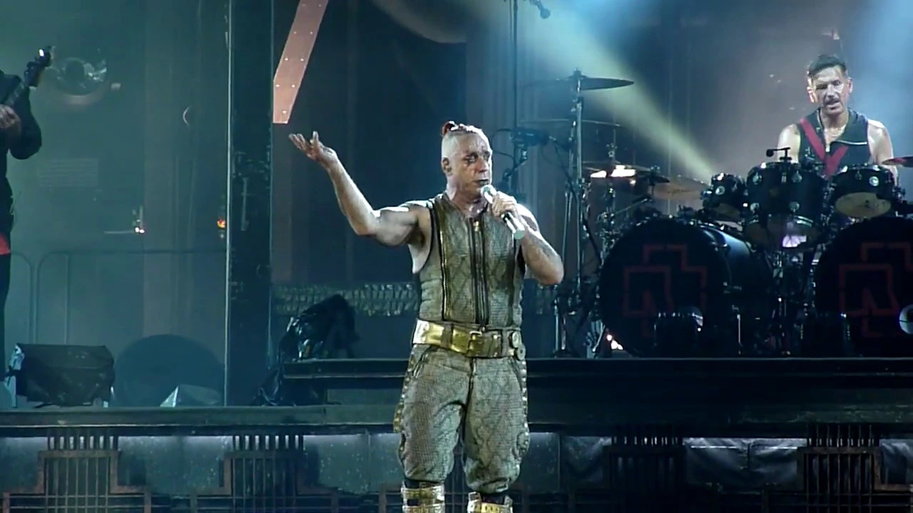 Rammstein - Zeig Dich [HD] live @ Ernst-Happel-Stadion, Wien