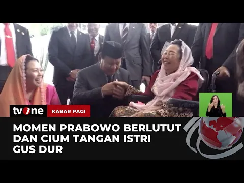 Momen Prabowo Sungkem & Cium Tangan Istri Gusdur
