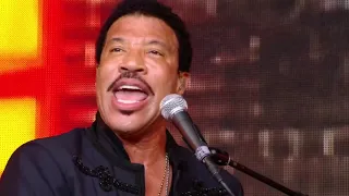 Download Lionel Richie - Stuck On You (Live at Glastonbury 2015) MP3