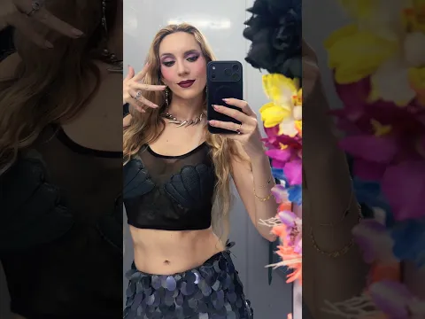 Transformation en « sirène des ténèbres » pour la période d’Halloween 😈.💜