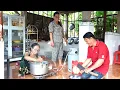 Lagu Lâu Lâu Làm Được Món Ngon Anh Em Sum Họp Mẹ Già Thêm Vui HTMT \u0026 Family 