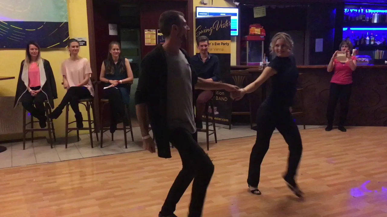 Vanessa Slaski & Levente Friesz - 2nd place Intermediate/Advanced Jack&Jill - Swing Vibes 2018