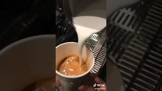 طريقة الرسم على القهوه بشكل سهل وسريع 