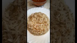 رز بالشعيريه طبق جانبي بجانب اغلب الماكولات 