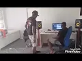 Dlala ka yona
