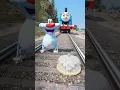 Download Lagu Oggy and the Cockroaches meets Thomas The Train #shorts