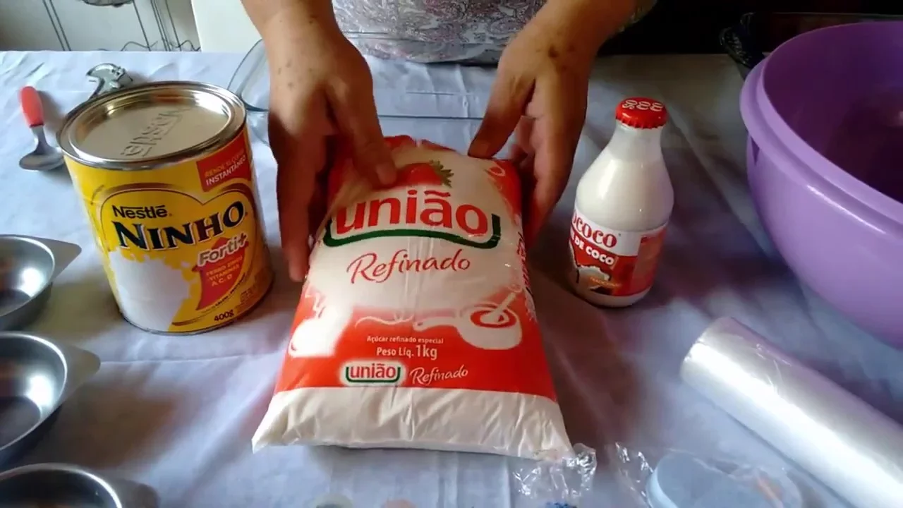 Pasta para cobrir bolos com apenas 3 ingredientes    Chef Alexandre Alarcão