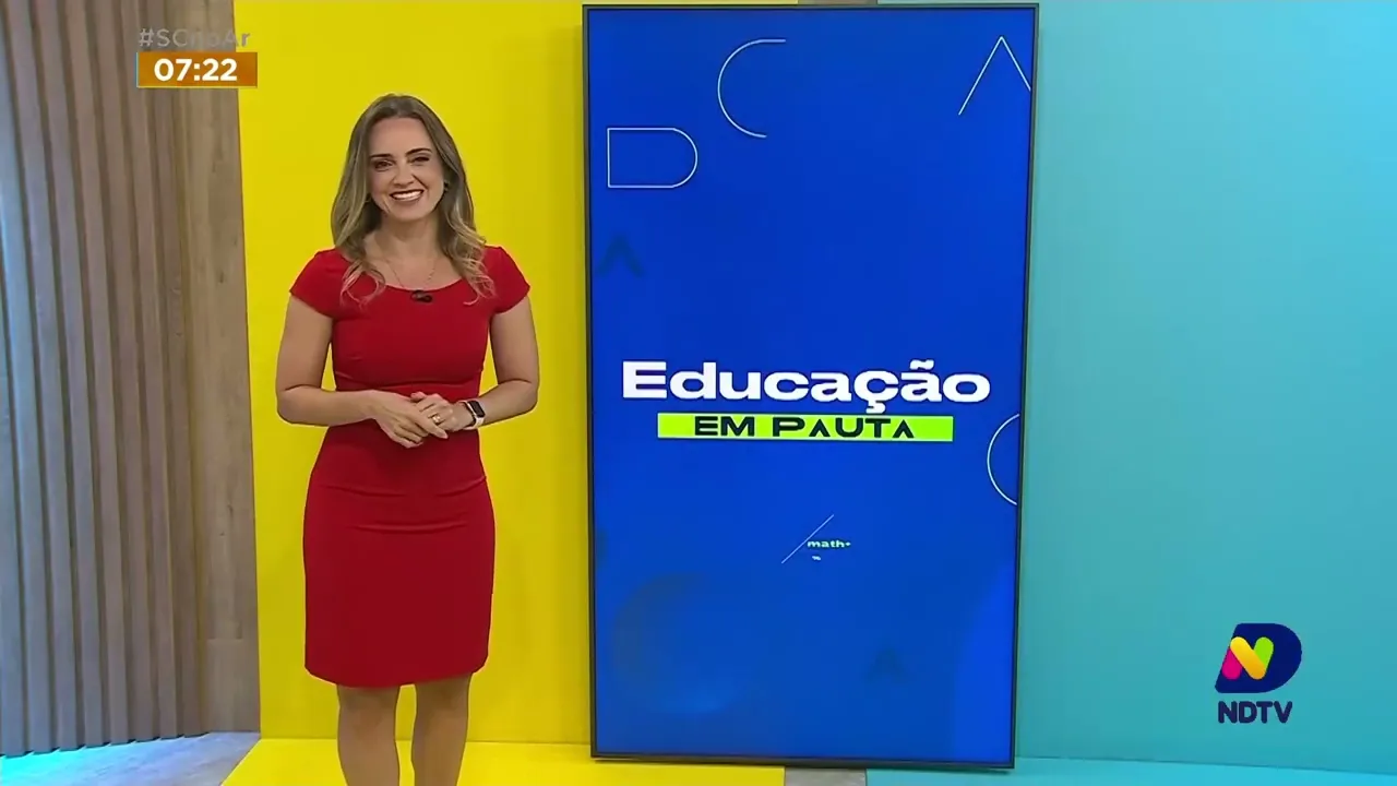Projeto social incentiva a imersão no mundo da música em escola de Laguna, na região Sul de SC
