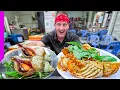Comida callejera de mariscos vietnamitas La mas barata de Asia