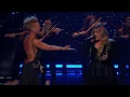 Download Lagu Kelly Clarkson, P!nk - Just Give Me a Reason live at iHeartRadio Music Awards 2023