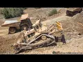Download Lagu CAT D11N dozer ripping hard rock for 5130B excavator