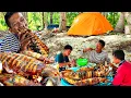 Rejeki nomplok Nombak Cumi-cumi jumbo siang hari yang berkeliaran di depan Camp kami